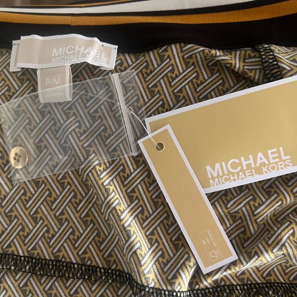 🆕 Michael Kors Geo-Print Bow Blouse - Picture 15 of 17